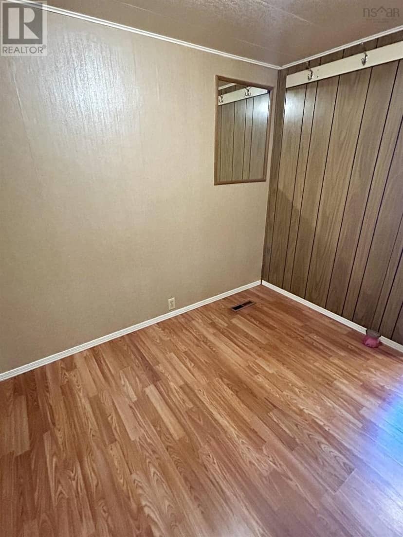 25 King Street — photo 17 of 24