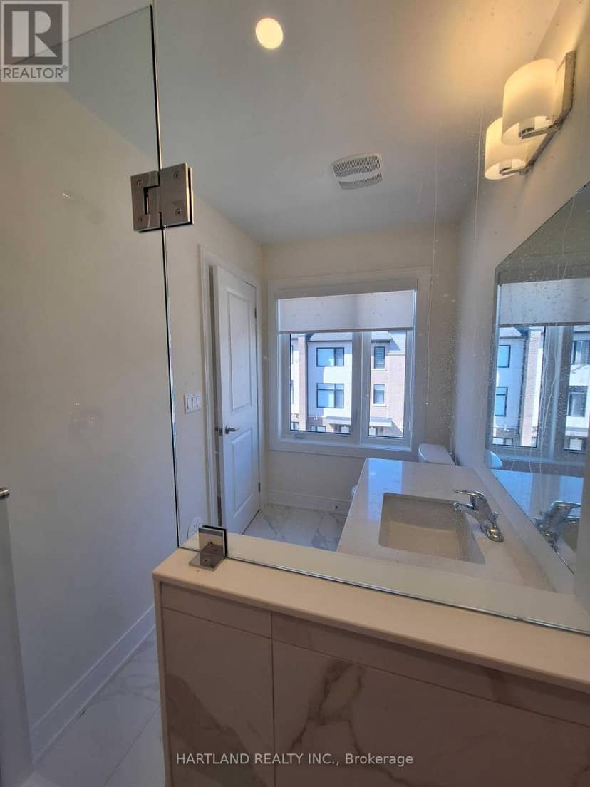 405 - 1695 Dersan Street — photo 16 of 22