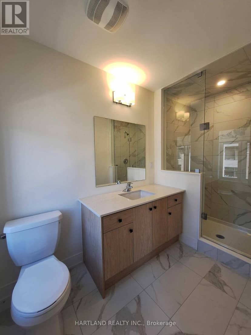 405 - 1695 Dersan Street — photo 15 of 22