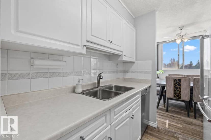 #210 13910 Stony Plain Rd NW — photo 10 of 32