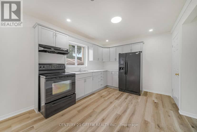 132 Carlton Street — photo 13 of 31