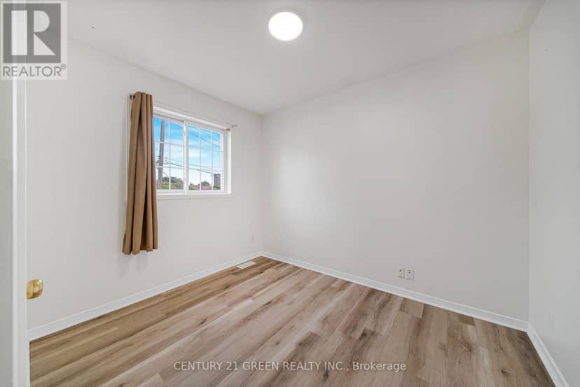 132 Carlton Street — photo 25 of 31