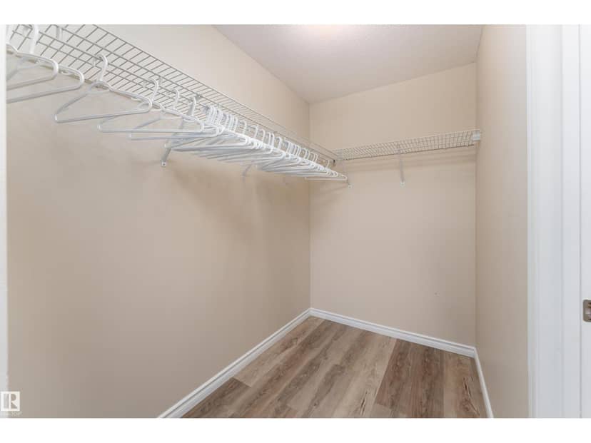 #214 4309 33 ST — photo 13 of 37