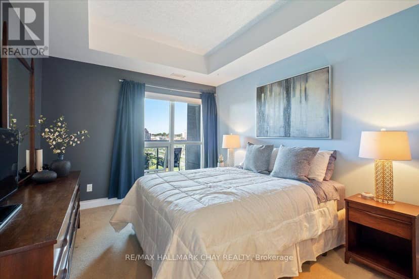 602 - 33 Ellen Street — photo 22 of 40
