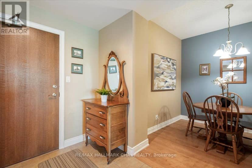 602 - 33 Ellen Street, Barrie, photo 7