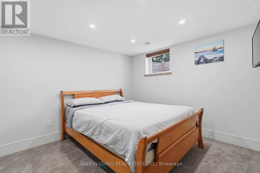 470 Coombs Avenue — photo 32 of 40
