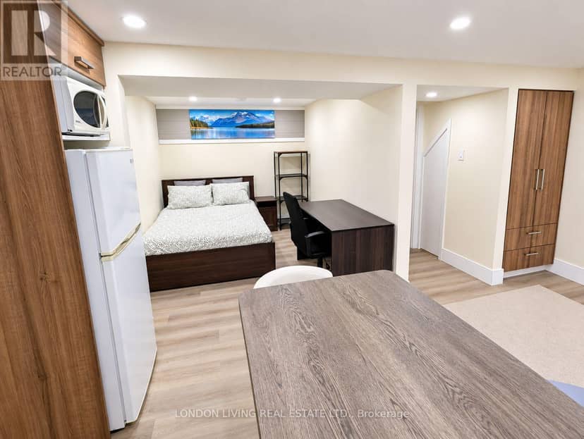 470 Coombs Avenue — photo 36 of 40