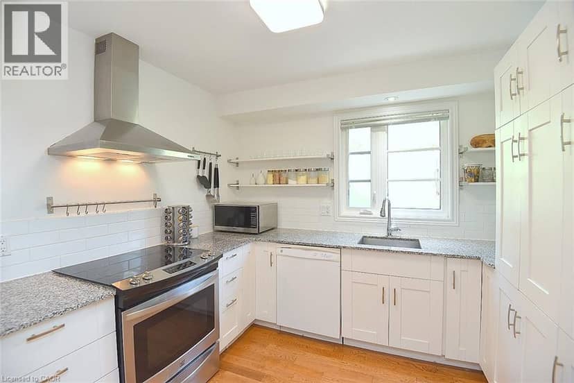 49 PARK Street E — photo 9 of 40