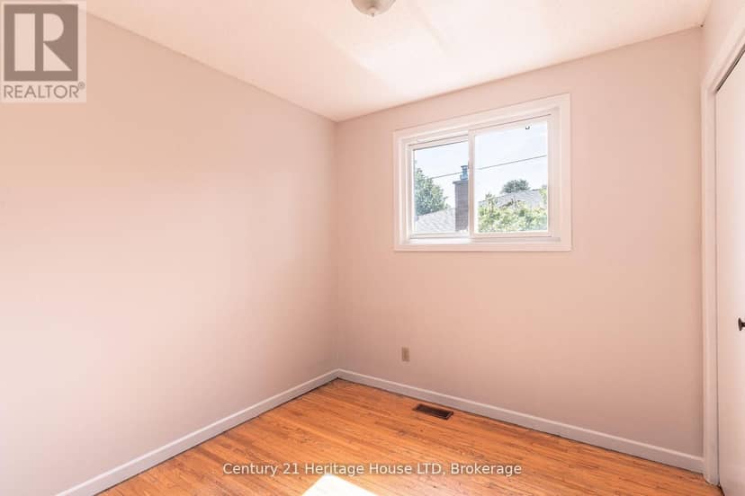 387 First Avenue — photo 12 of 31