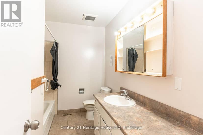 387 First Avenue — photo 18 of 31