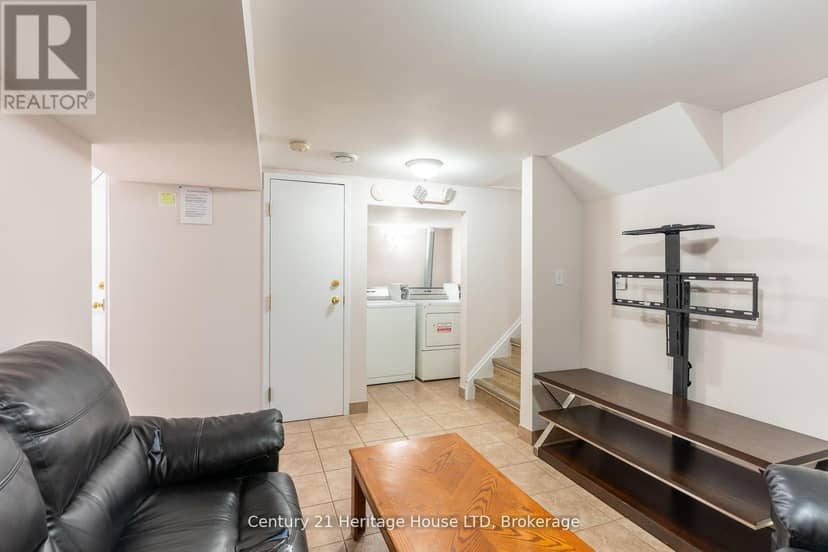 387 First Avenue — photo 21 of 31