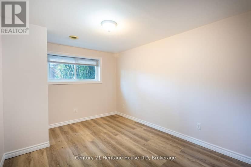 387 First Avenue — photo 26 of 31