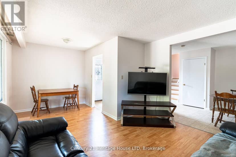 387 First Avenue — photo 9 of 31