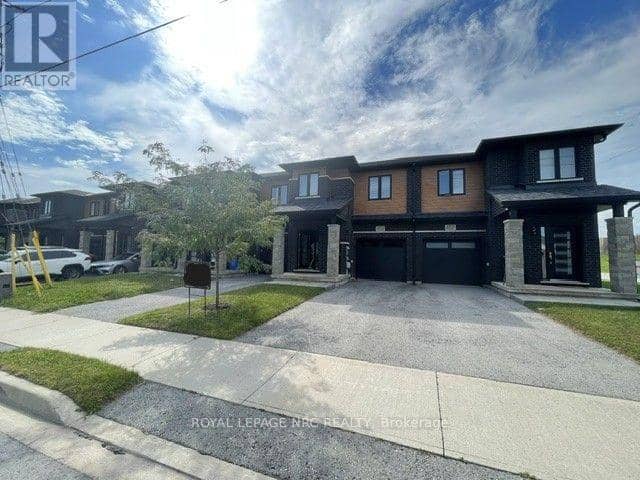 4839 Pettit Avenue — photo 1 of 12