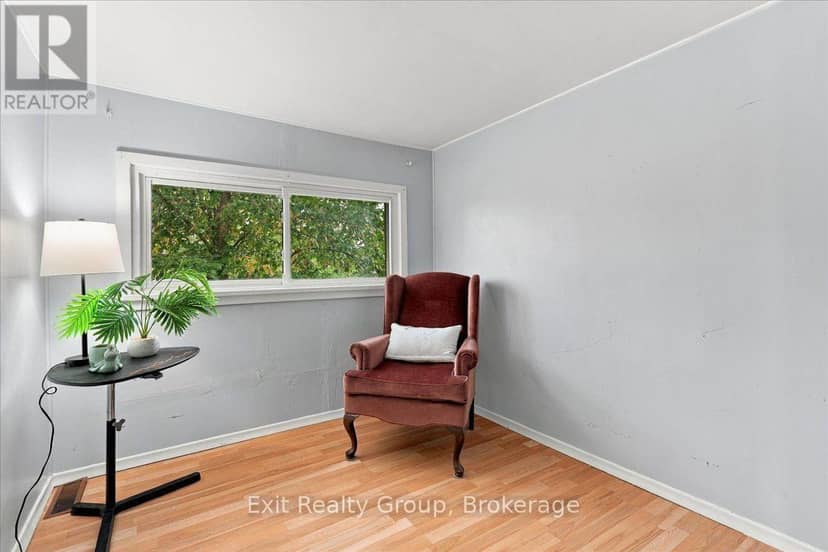 5 Charlotte Street — photo 20 of 24