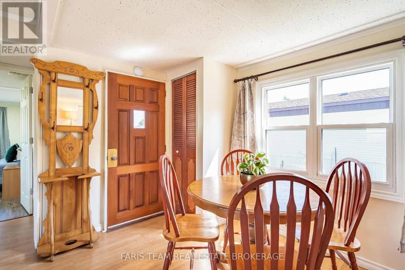 1295 Hilltop Road — photo 9 of 30