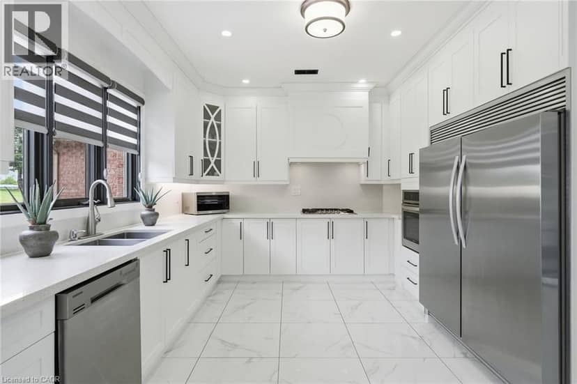 2 CURRIE Drive — photo 10 of 40