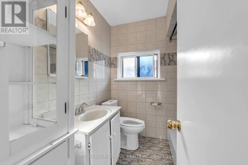 58 Rochman Boulevard E — photo 16 of 40