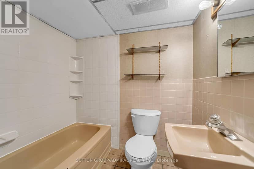 58 Rochman Boulevard E — photo 32 of 40