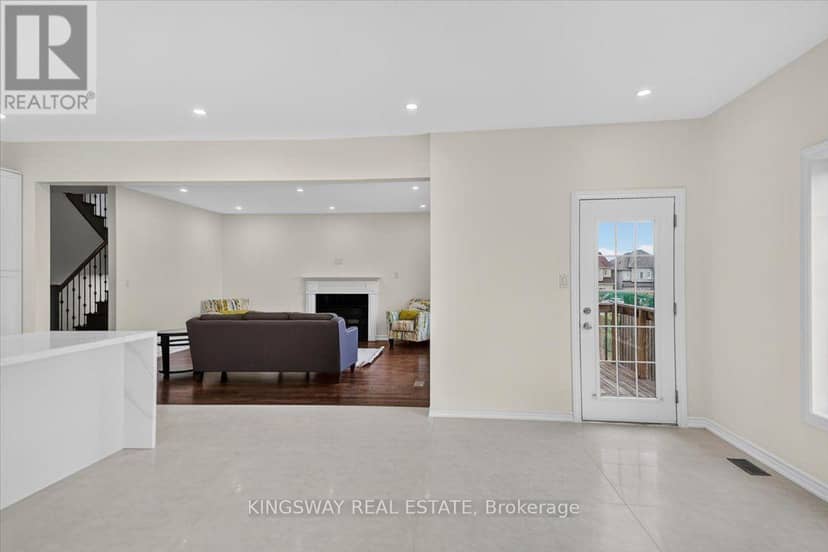 8 Monkton Circle — photo 12 of 40