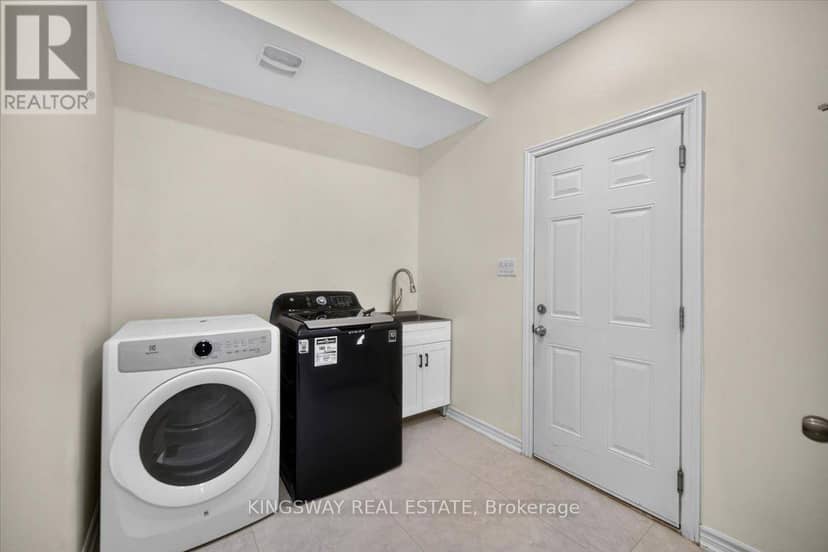 8 Monkton Circle — photo 23 of 40