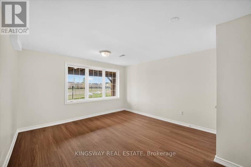 8 Monkton Circle — photo 36 of 40