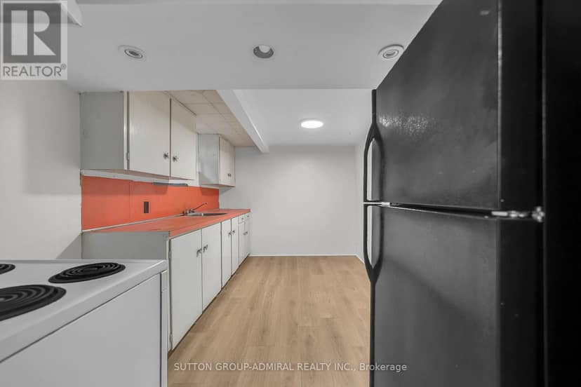 58 Rochman Boulevard E — photo 34 of 40