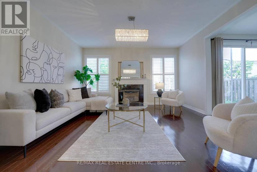 907 Etherington Way, Milton, photo 3
