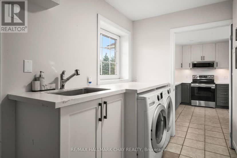 958375 E 7th Line — photo 15 of 40