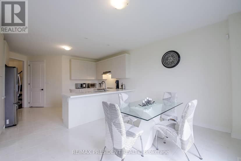 4 Cypress Point Street — photo 24 of 40