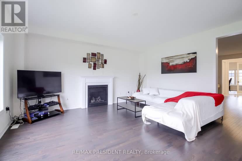 4 Cypress Point Street — photo 17 of 40