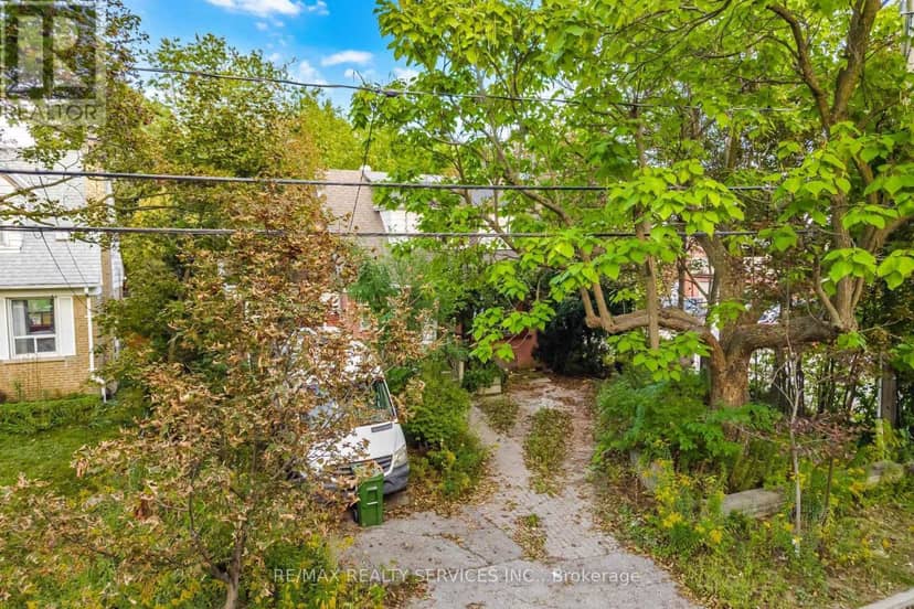 7 Ashbourne Drive — photo 8 of 23