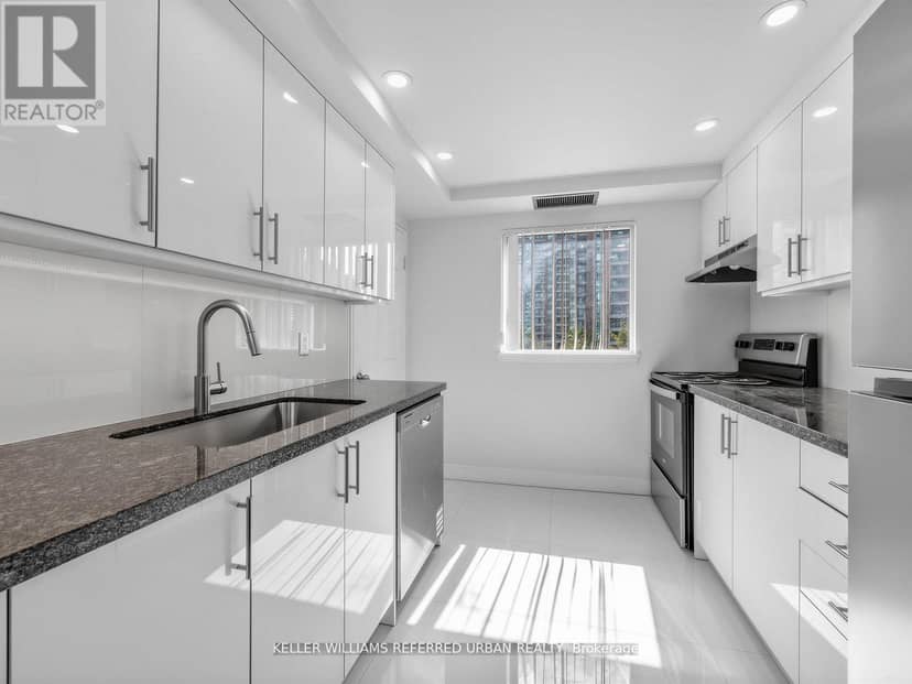 501 - 7 Bishop Avenue — photo 13 of 40