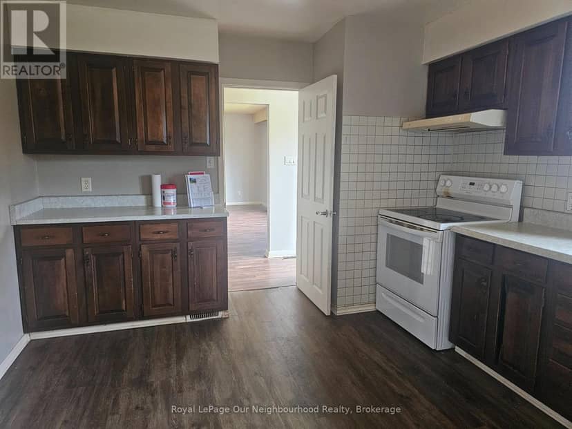 1500 Lakeside Street — photo 5 of 36