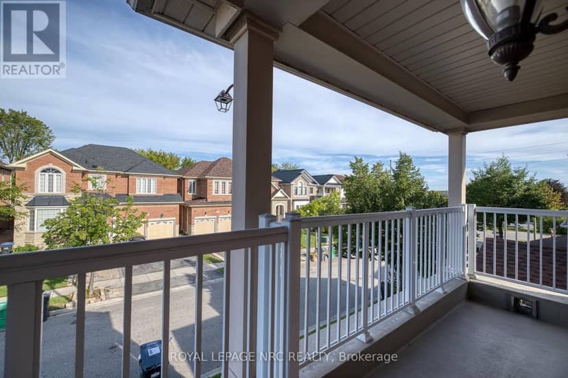 25 Maverick Crescent — photo 13 of 40