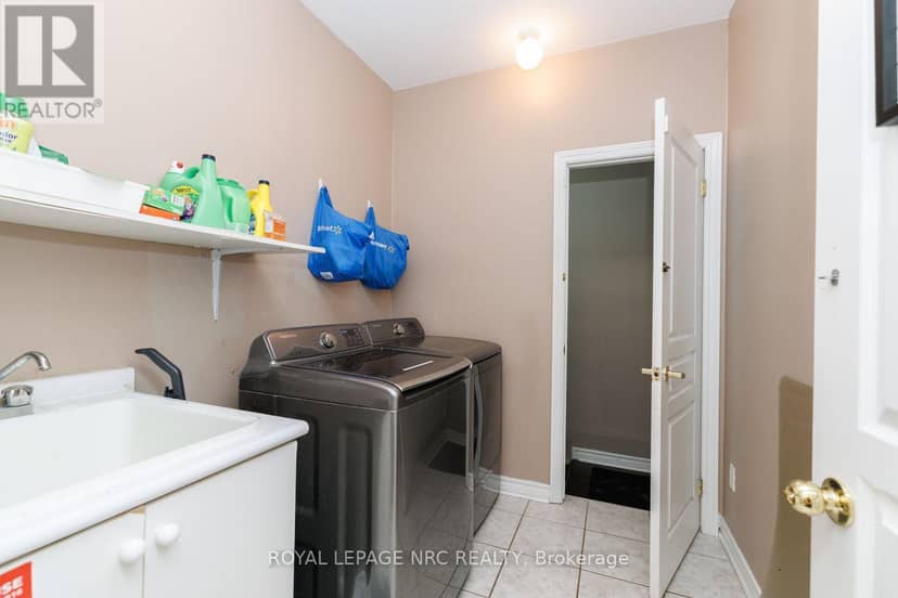 25 Maverick Crescent — photo 29 of 40