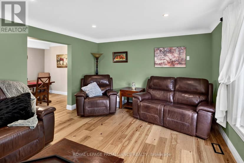 241 Olympus Avenue, Kingston, photo 8