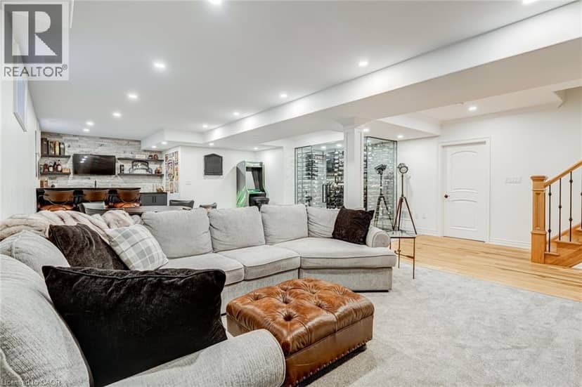 60 PARKER Avenue — photo 36 of 40