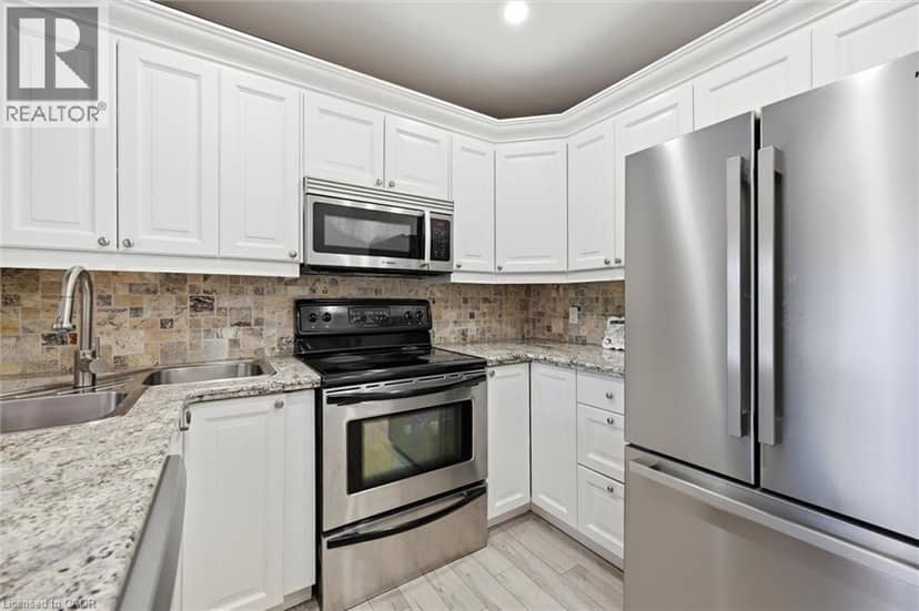 205 DUMBARTON Avenue — photo 11 of 40