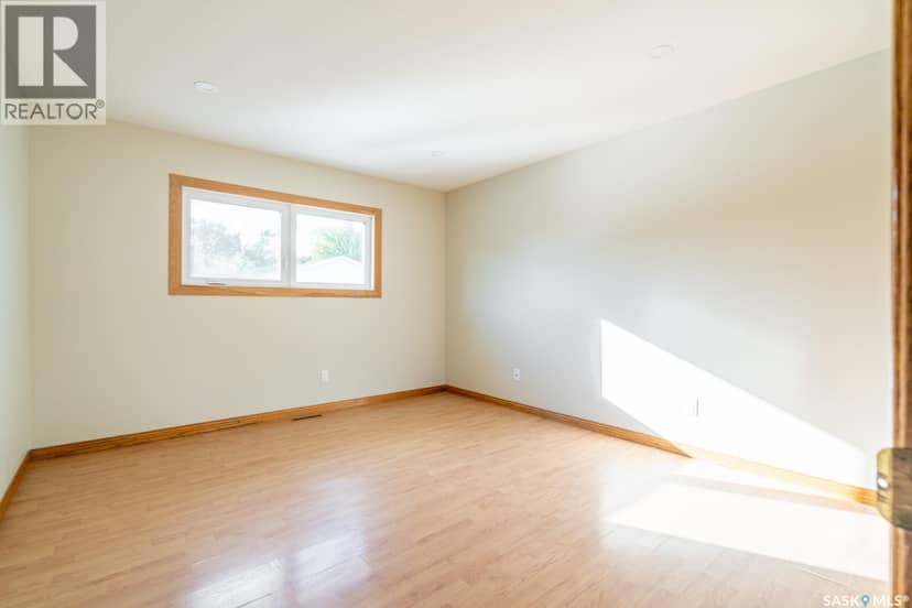 135 Fulton DRIVE — photo 16 of 32