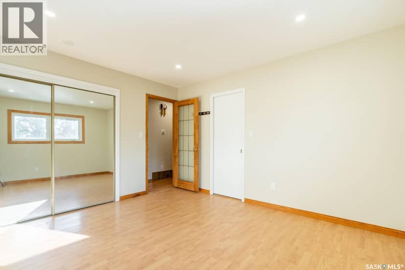 135 Fulton DRIVE — photo 17 of 32