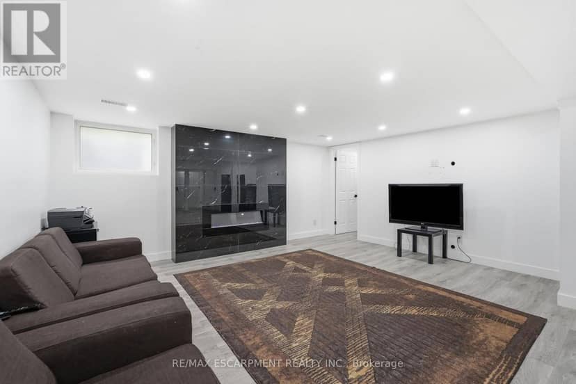 2 Currie Drive — photo 31 of 40