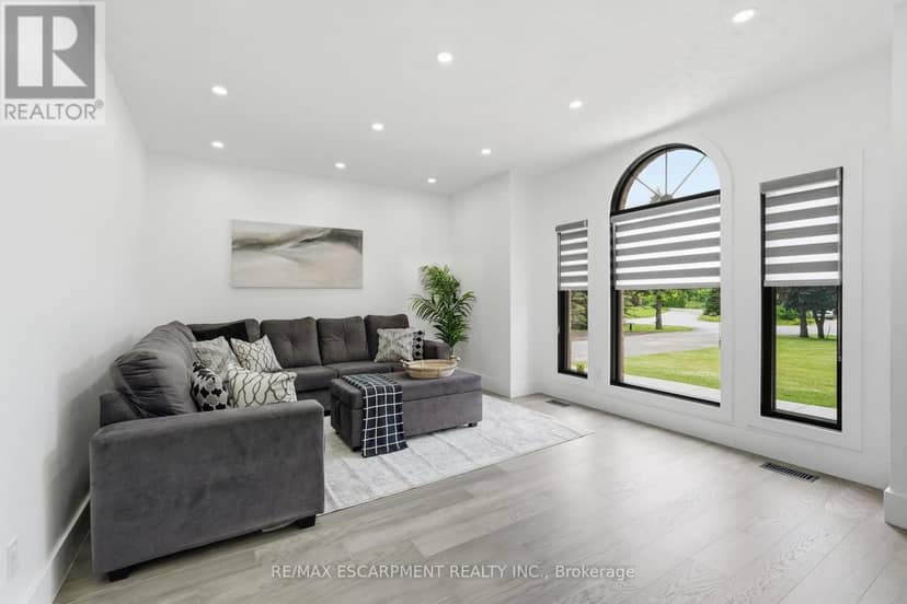 2 Currie Drive, Puslinch, photo 5