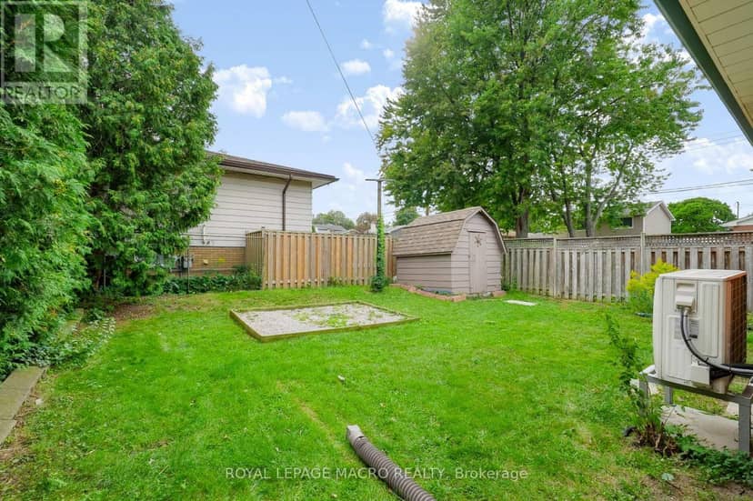 15 Clearwater Drive — photo 33 of 40