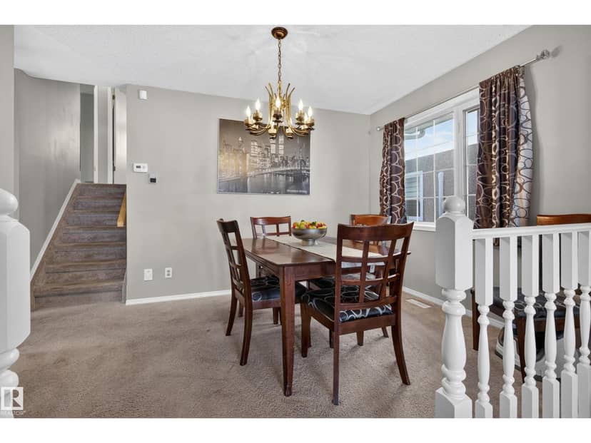 2812 35 ST NW — photo 10 of 40