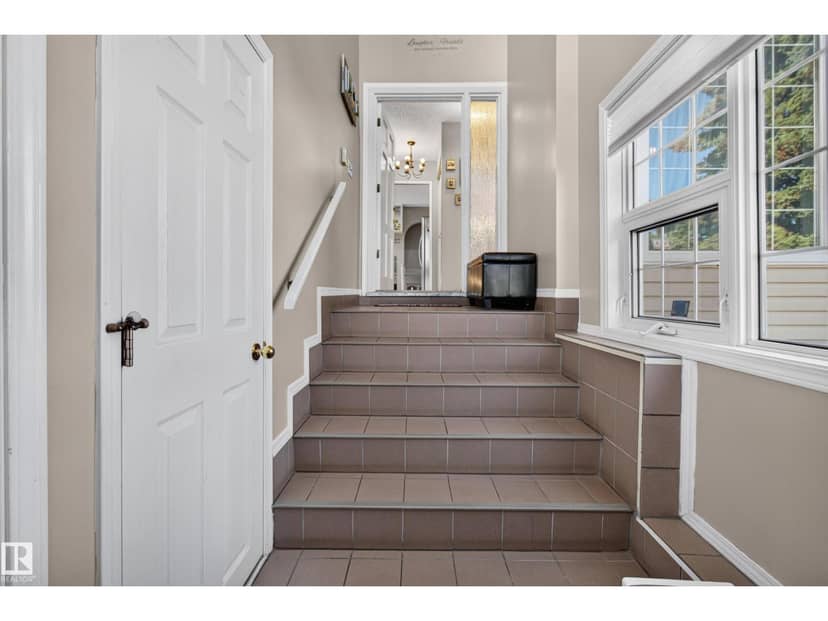 2812 35 ST NW, Edmonton, photo 5