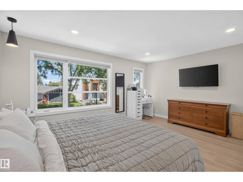 9333 148 ST NW — photo 31 of 40