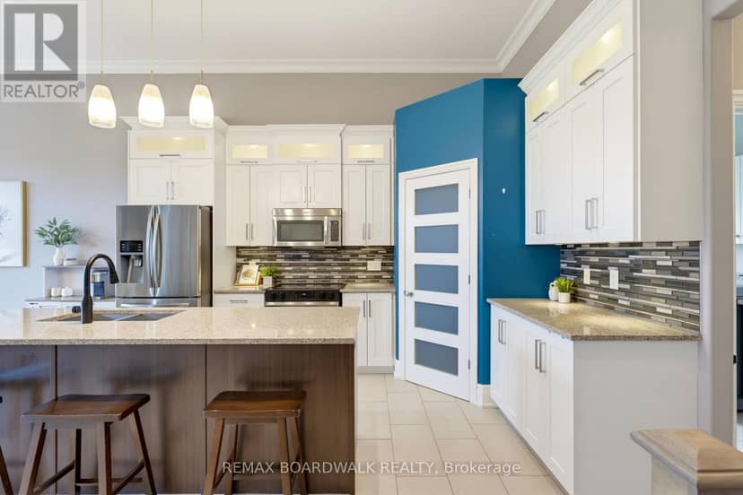 236 Sterling Avenue — photo 15 of 40