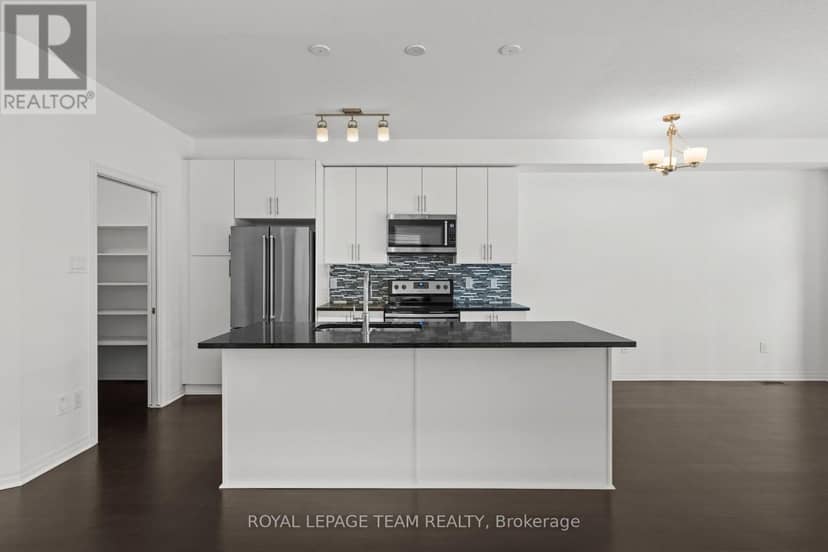 547 Rioja Street — photo 10 of 40