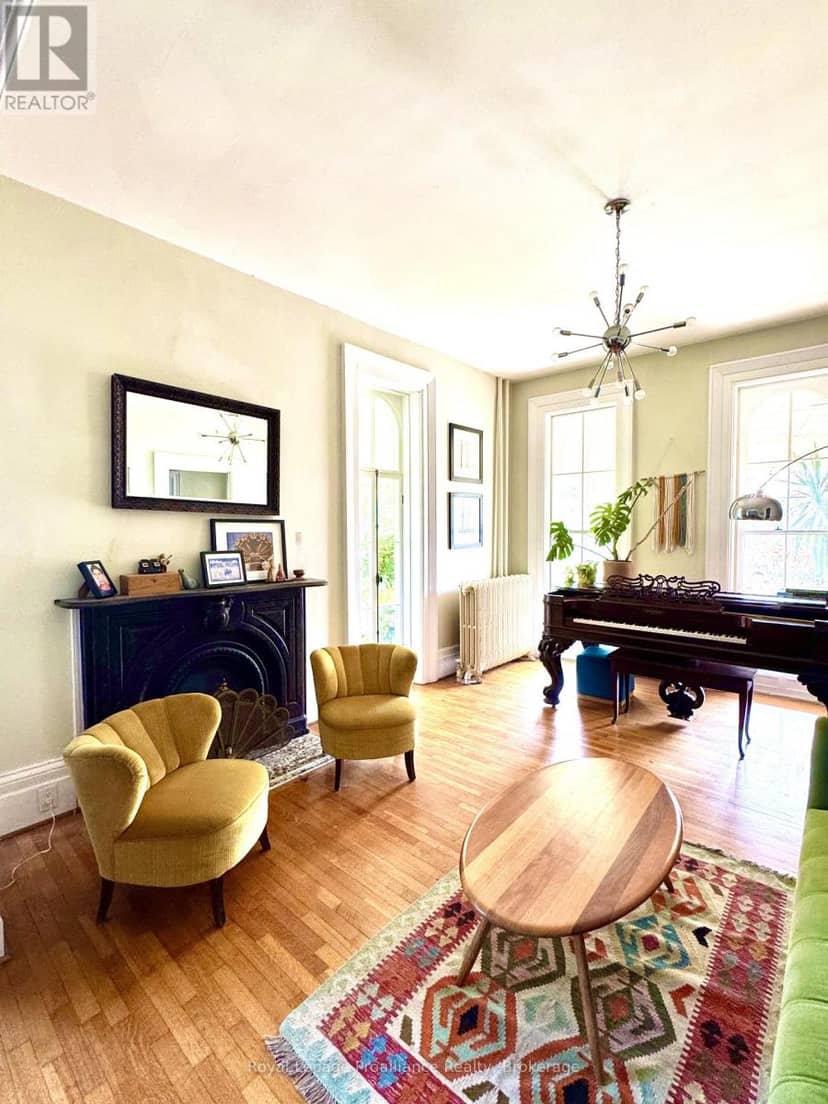 7 Marmora Street — photo 4 of 40